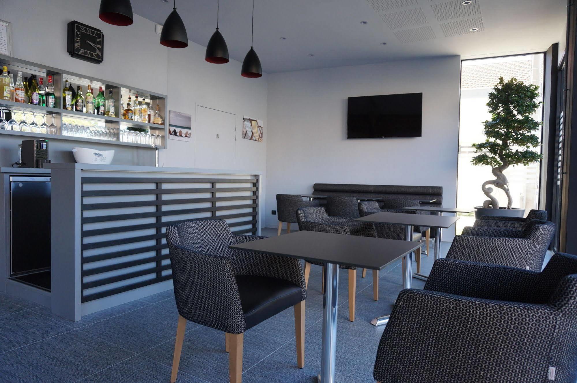 Hotel Le Nautic Arcachon Bagian luar foto