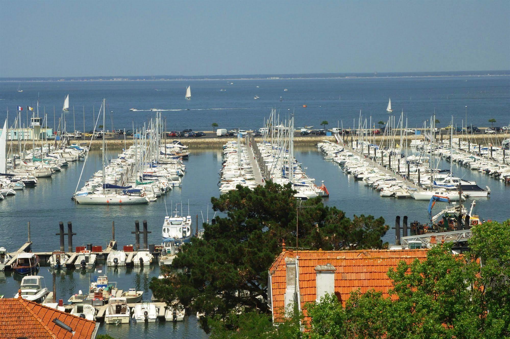 Hotel Le Nautic Arcachon Bagian luar foto